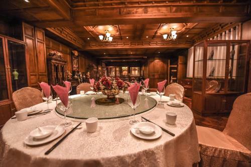 Albergue Nan Ka Ming Dian Hotel