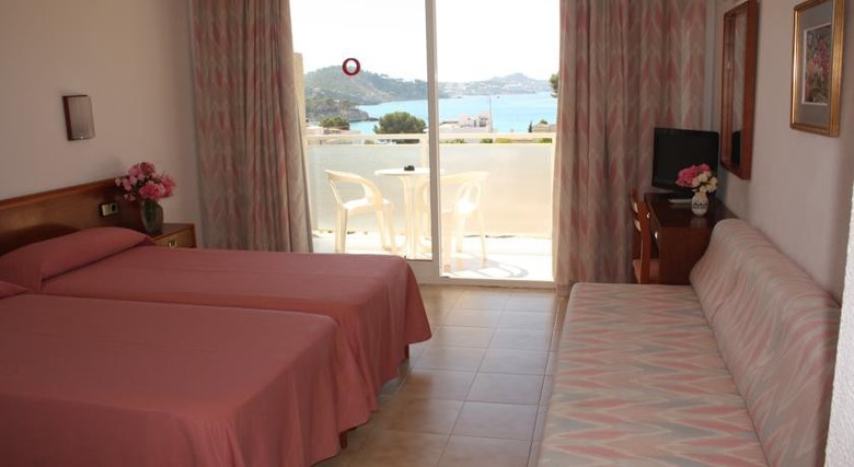Hotel Tora