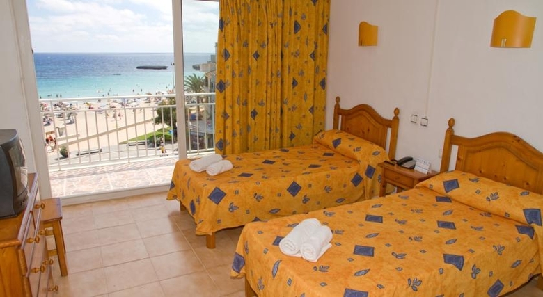 Apartamentos Playa Moreia