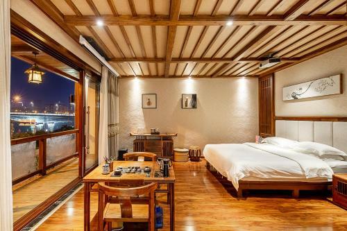 Hostal Riverside Boutique Guesthouse