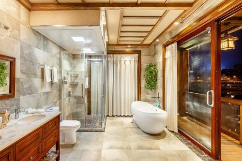 Hostal Riverside Boutique Guesthouse