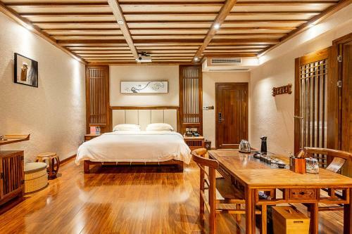 Hostal Riverside Boutique Guesthouse