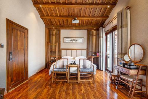 Hostal Riverside Boutique Guesthouse