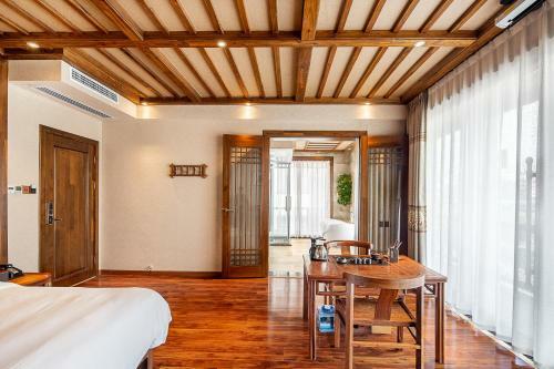 Hostal Riverside Boutique Guesthouse
