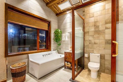 Hostal Riverside Boutique Guesthouse