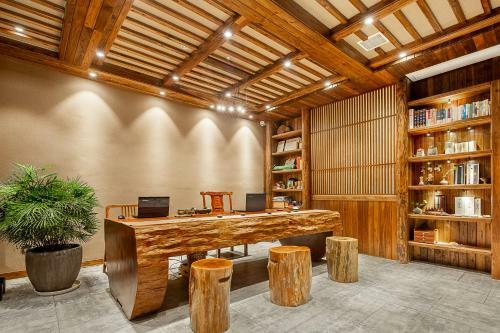 Hostal Riverside Boutique Guesthouse
