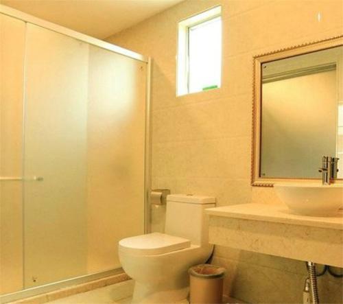 Vienna Hotel Shenzhen Honghu