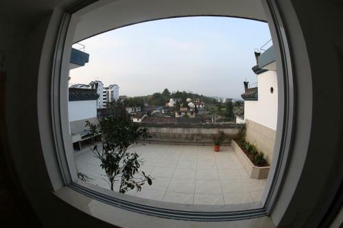 Posada Huishu Renjia Inn