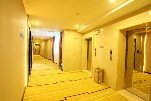 Lavande Hotel Guangzhou Changlong