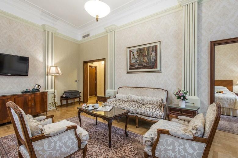 Moskva Hotel