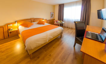 Ariane Hotel