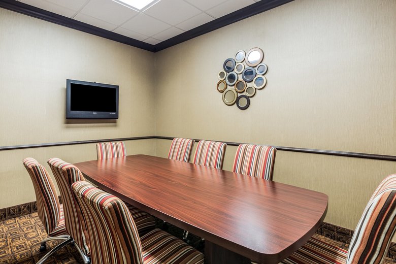 Hotel Comfort Suites