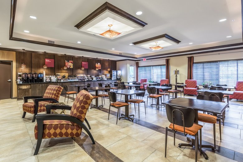 Hotel Comfort Suites
