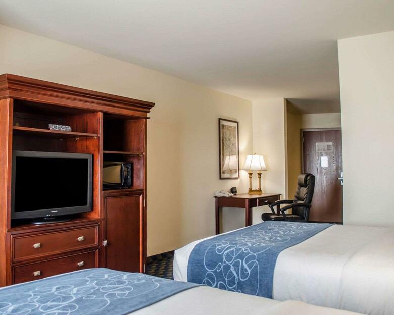 Hotel Comfort Suites At Eglin Air Force Base