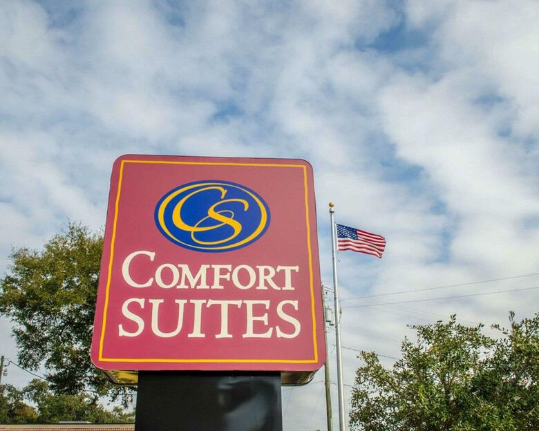 Hotel Comfort Suites At Eglin Air Force Base