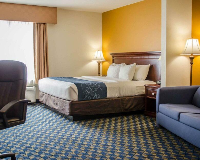 Hotel Comfort Suites At Eglin Air Force Base