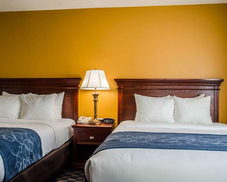 Hotel Comfort Suites At Eglin Air Force Base