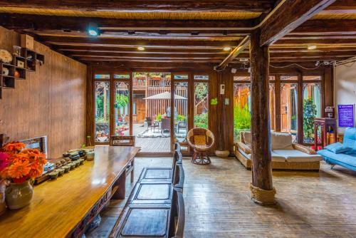 Lijiang Yi Jing Hotel