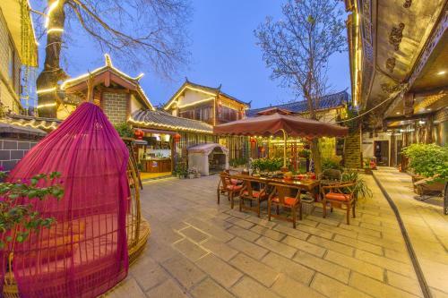 Posada Lijiang Happy Yufu Inn