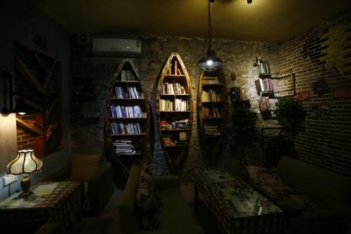 Yangshuo Backpacker Youth Hostel