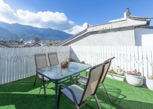 Hostal Tulip Guest House