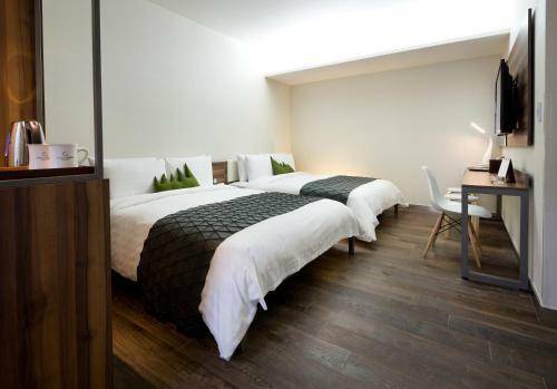 Metro Hotel Myeongdong