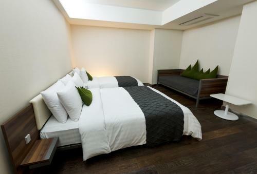 Metro Hotel Myeongdong