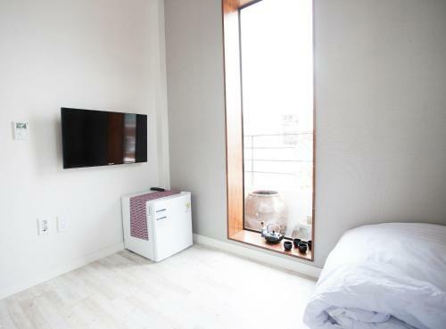 Hostal Daemyung Guesthouse