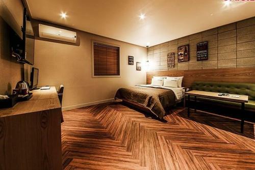 Venice Motel Yonghodong