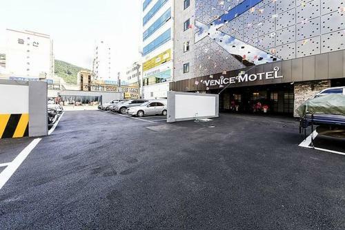 Venice Motel Yonghodong