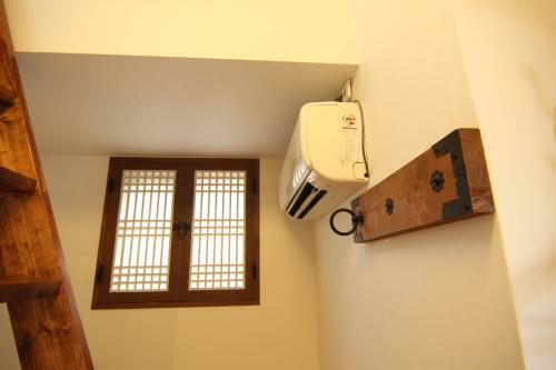 Hostal Sungsim Hanok Guesthouse