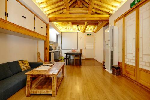 Hostal Hanok 24 Guesthouse Gyeongbokgung