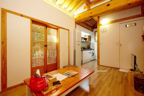 Hostal Hanok 24 Guesthouse Gyeongbokgung