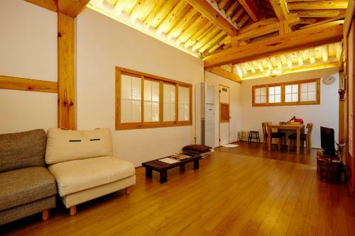Hostal Hanok 24 Guesthouse Gyeongbokgung