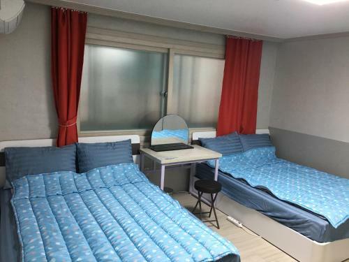 Hostal The Park Guesthouse