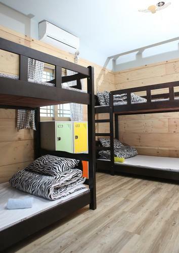 Hostal Basecamp Guesthouse