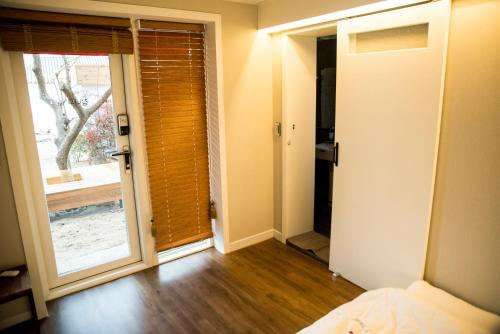 Hostal Haengok Guesthouse