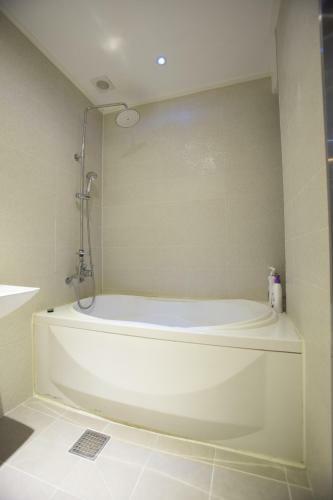 Bundang Regency Hotel