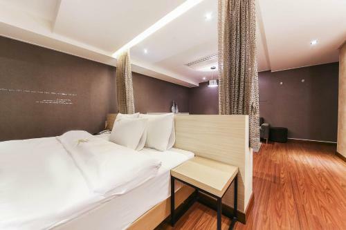 Bundang Regency Hotel