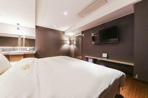 Bundang Regency Hotel