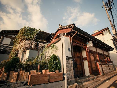 Hostal Bukchonmaru Hanok Guesthouse