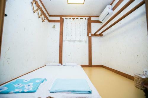 Hostal Bukchonmaru Hanok Guesthouse