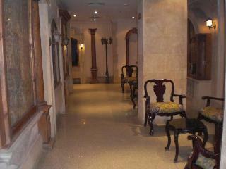 Philippe Luxor Hotel