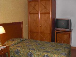 Philippe Luxor Hotel