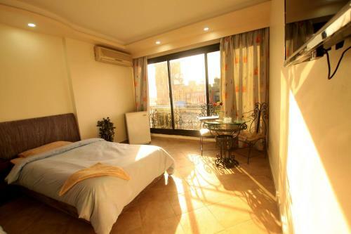 Invitation Hostel