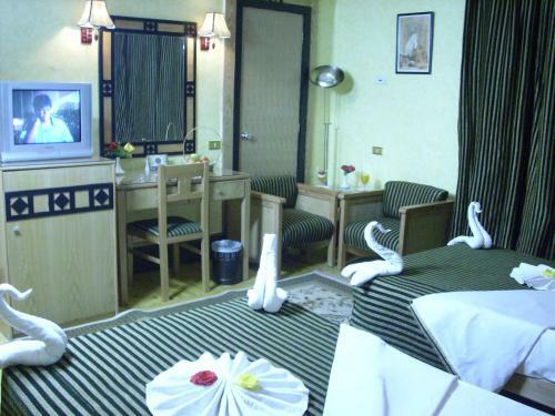 Grand Hotel Cairo