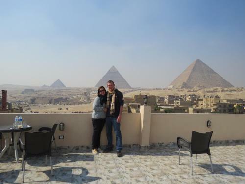 Albergue Mena Inn Pyramids