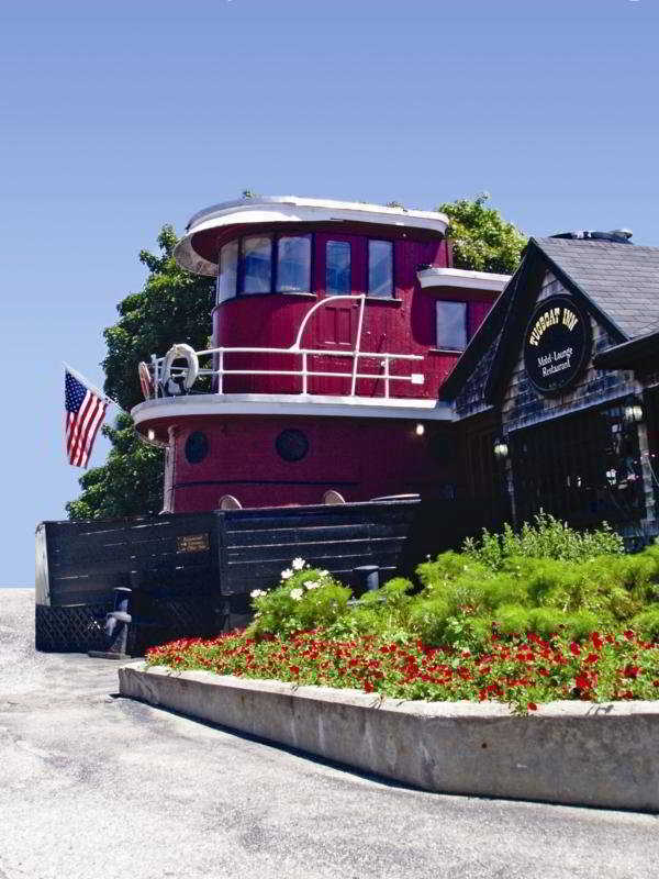 Hotel Tugboat Inn