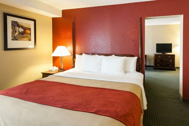 Hotel Baymont Inn & Suites