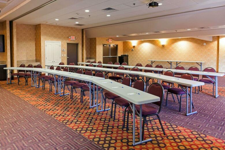 Hotel Baymont Inn & Suites